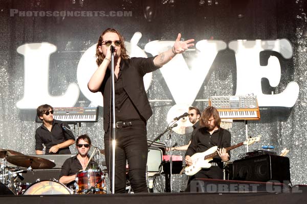 JULIEN DORE - 2014-07-17 - PARIS - Parvis de l'Hotel de Ville - 